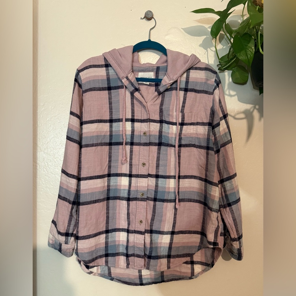 American Eagle Oversized Pink Plaid Hooded Flannel Shirt Size small
